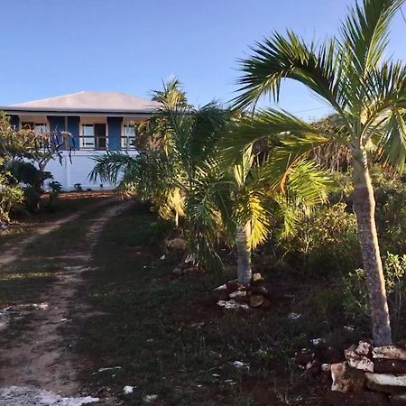 House Of Blue At Turtle Cove Long Island Bahamas Exterior foto
