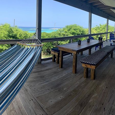 House Of Blue At Turtle Cove Long Island Bahamas Exterior foto